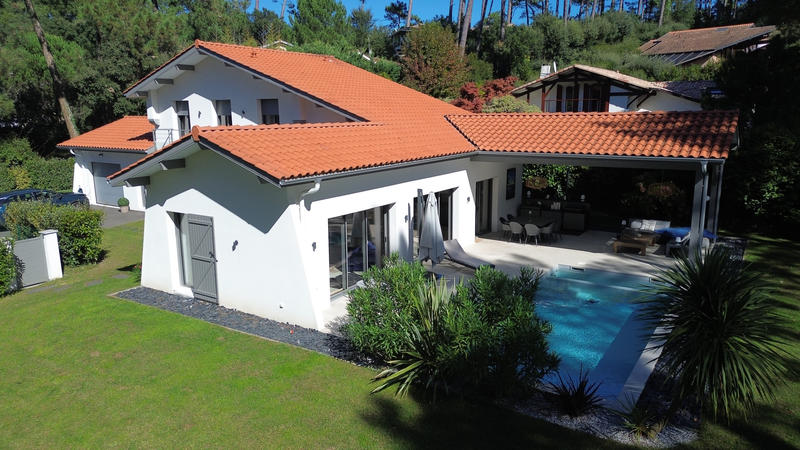 Maison - 187 m² - 6 pièces