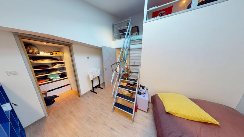 Duplex - 164 m² - 5 pièces