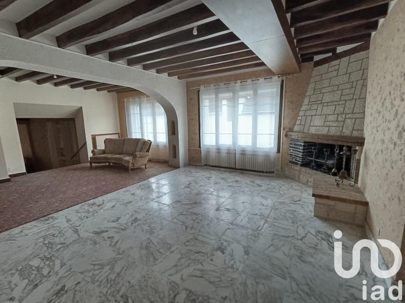 Maison - 305 m² - 10 pièces