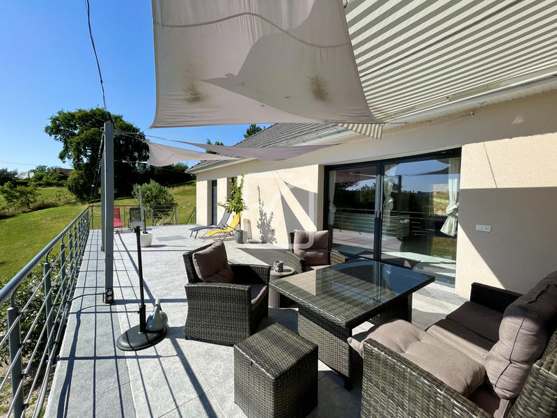 Maison - 165 m² - 4 pièces