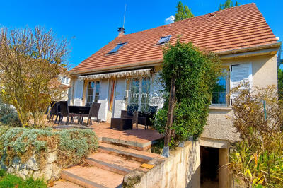 Maison - 100 m² - 6 pièces