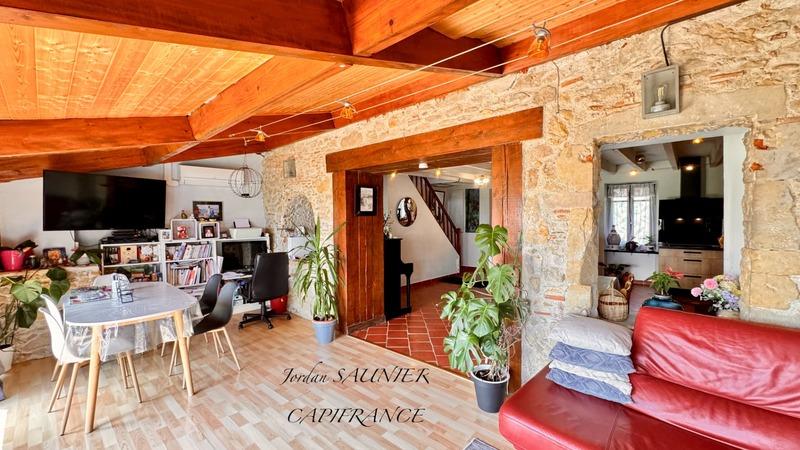 Maison de village - 156 m² - 7 pièces