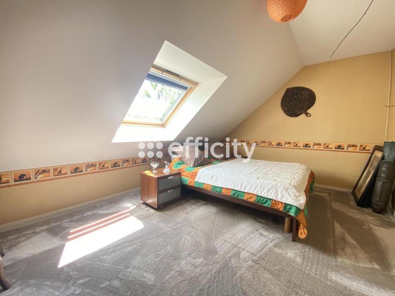 Maison - 153 m² - 9 pièces