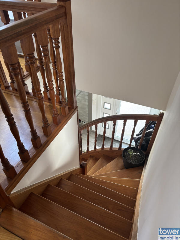 Maison - 142 m² - 6 pièces