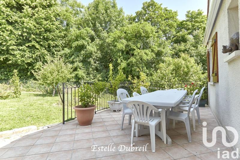 Maison - 186 m² - 10 pièces