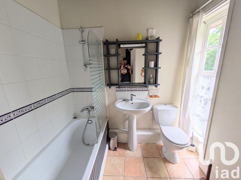 Maison - 303 m² - 19 pièces