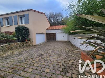 Maison - 120 m² - 6 pièces