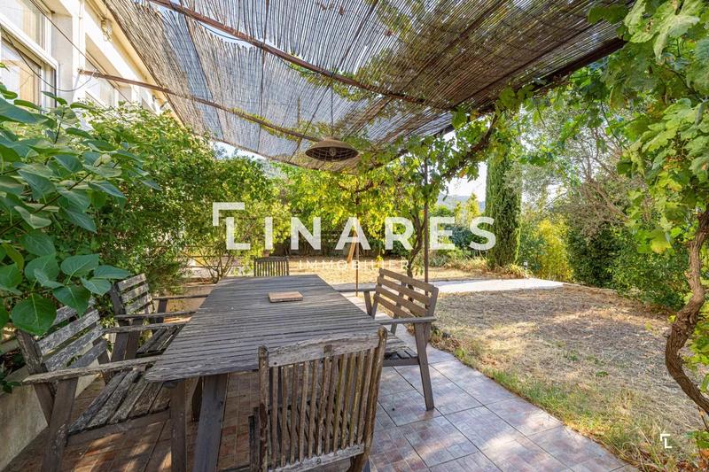 Villa - 217 m² - 5 pièces