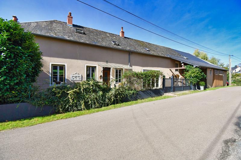 Maison ancienne - 258 m² - 8 pièces