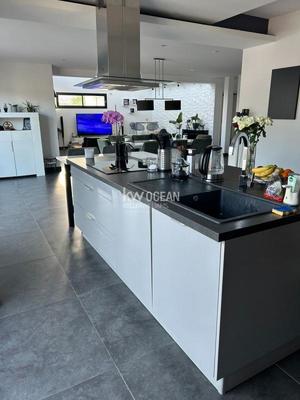 Maison - 173 m² - 5 pièces