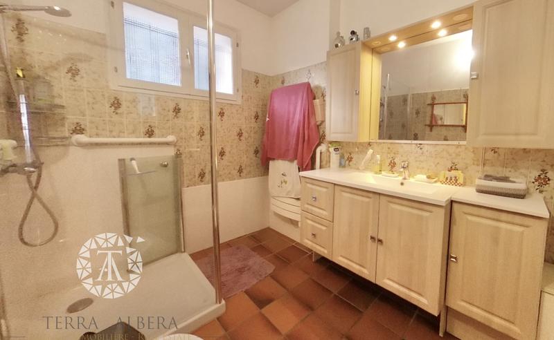 Villa - 90 m² - 4 pièces