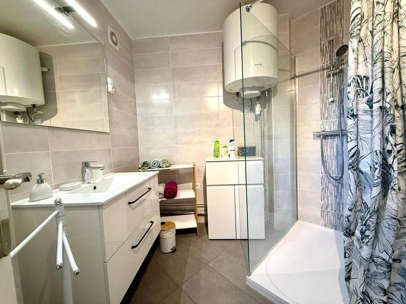 Appartement - 60 m² - 2 pièces