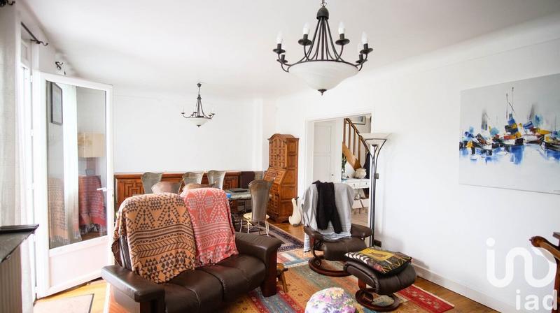 Maison - 98 m² - 5 pièces