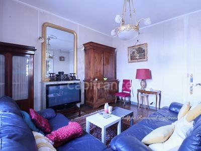 Maison de maîtres - 237 m² - 15 pièces