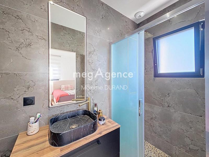 Maison - 174 m² - 7 pièces