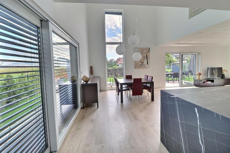 Maison - 140 m² - 6 pièces