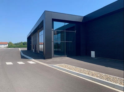 Local commercial - 292 m²