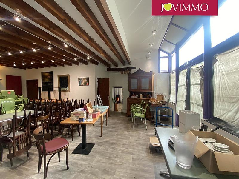 Maison - 335 m² - 16 pièces