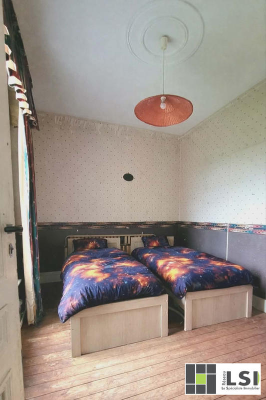 Maison - 240 m² - 10 pièces