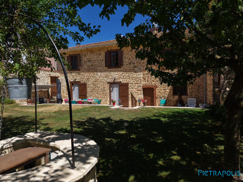 Maison ancienne - 221 m² - 8 pièces