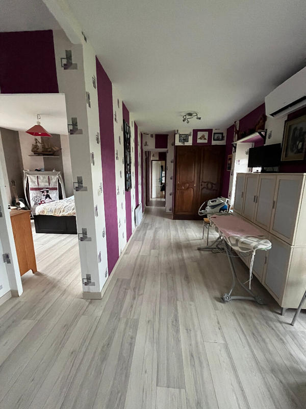 Maison - 180 m² - 6 pièces