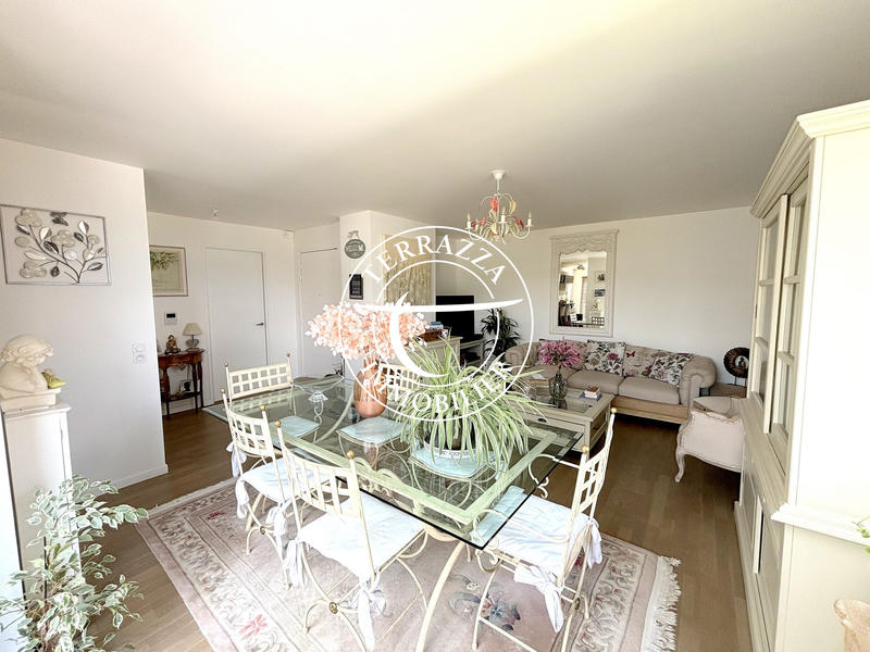 Appartement - 101 m² - 5 pièces