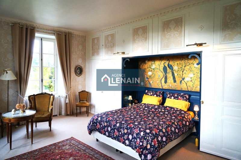 Maison - 296 m² - 9 pièces