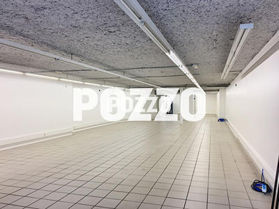 Local commercial - 328 m² - 2 pièces