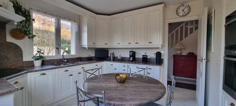 Maison - 170 m² - 7 pièces