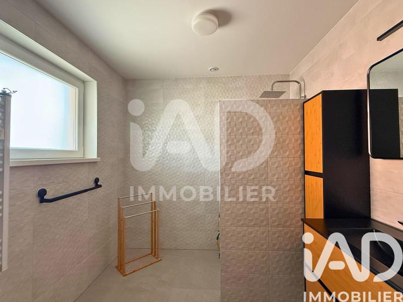 Immeuble - 210 m² - 3 pièces