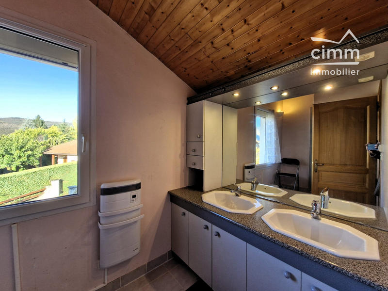 Maison - 107 m² - 4 pièces