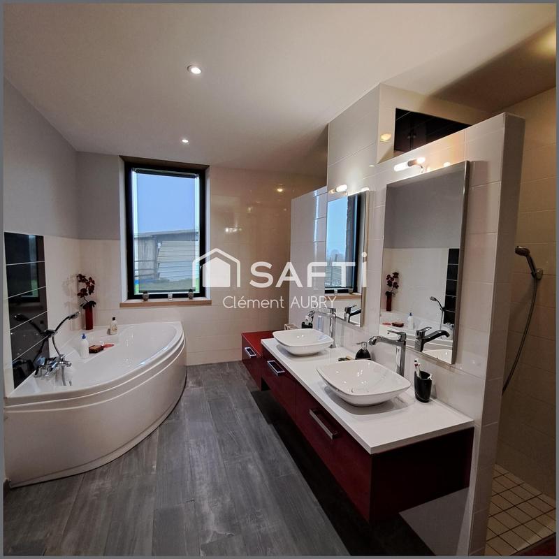 Maison - 190 m² - 6 pièces