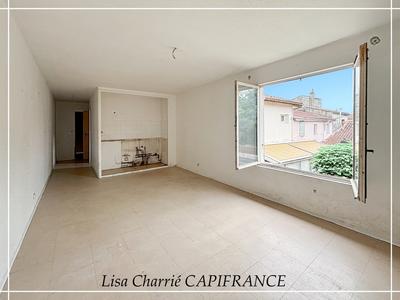 Immeuble - 140 m² - 6 pièces