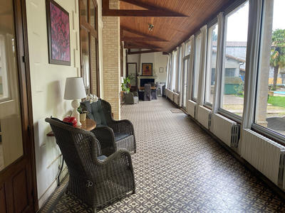 Maison - 454 m² - 14 pièces