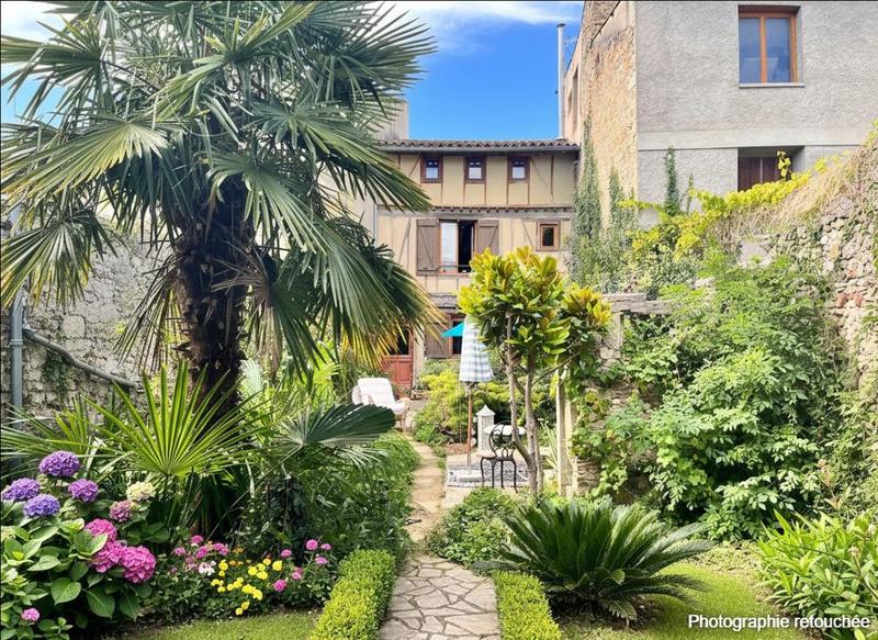 Maison de ville - 250 m² - 10 pièces