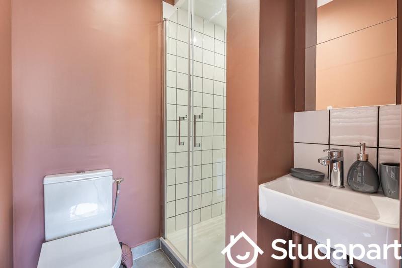 Chambre - 14 m² - 1 pièce