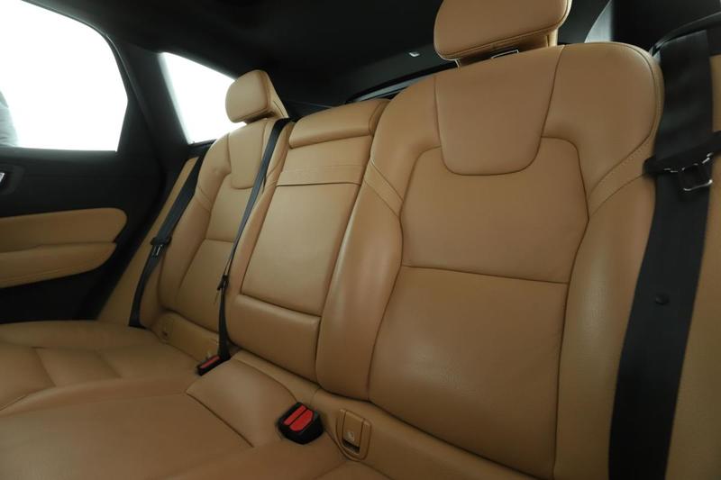 Volvo Xc60 2.0 T4 Momentum Geartronic 8 190 ch