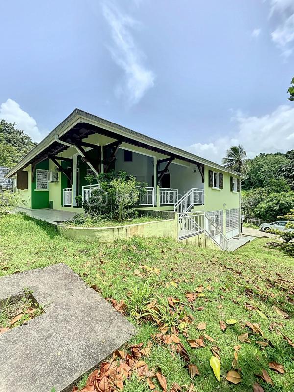 Maison - 199 m² - 5 pièces