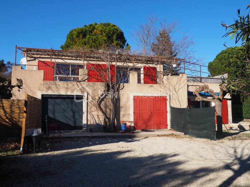 Maison traditionnelle - 165 m² - 6 pièces