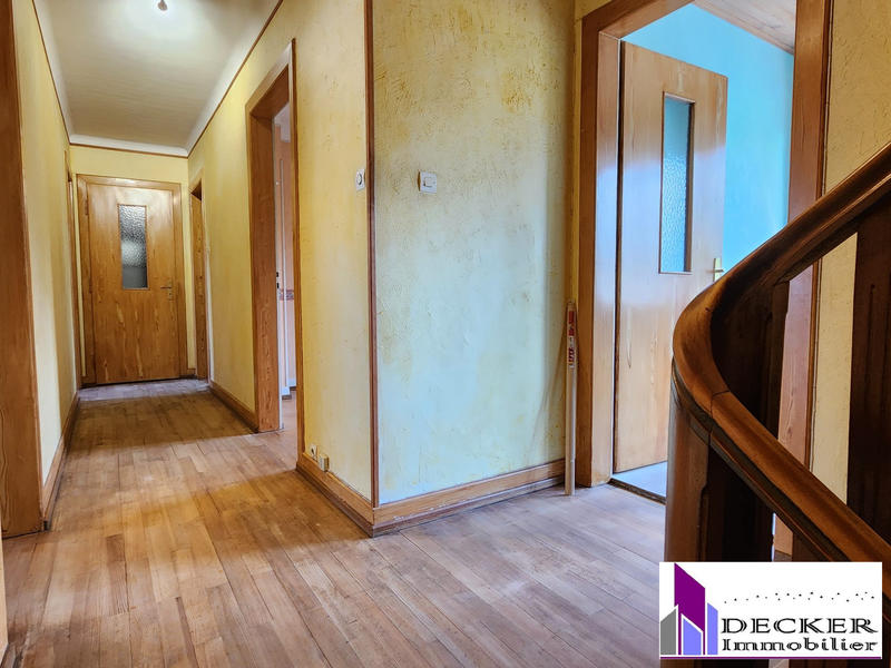 Maison - 167 m² - 8 pièces