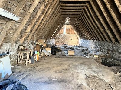 Grange - 370 m² - 2 pièces