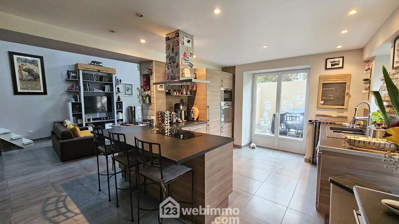 Maison - 160 m² - 6 pièces