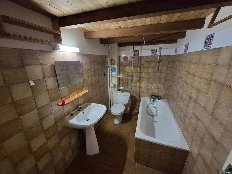 Immeuble - 85 m² - 3 pièces