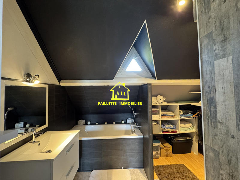 Maison - 170 m² - 5 pièces