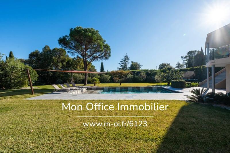 Maison d'architecte - 250 m² - 6 pièces