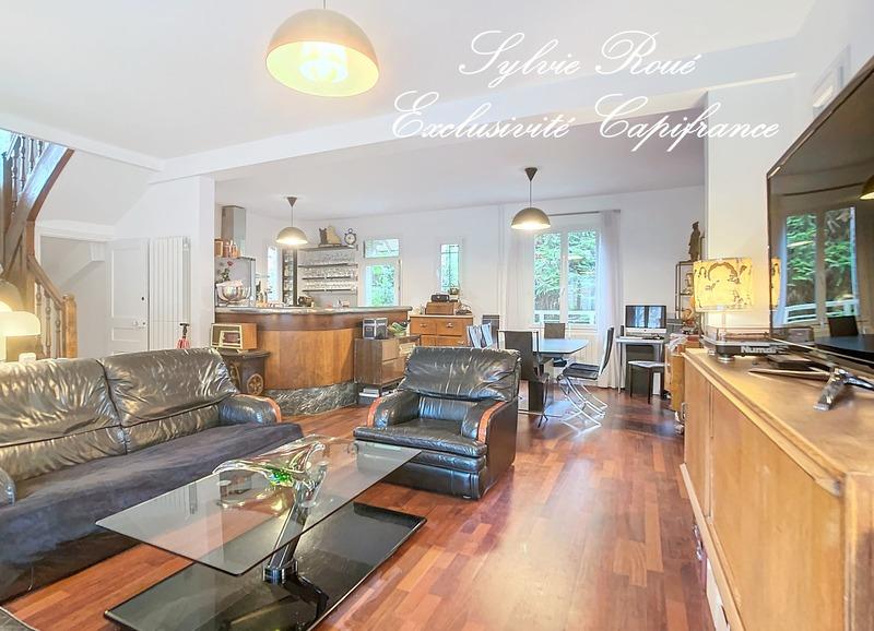 Maison bourgeoise - 190 m² - 7 pièces