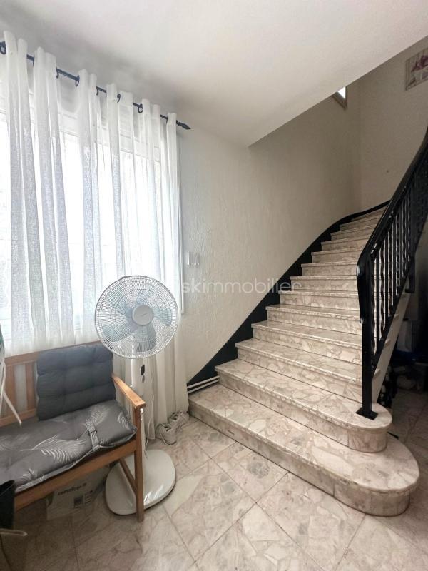 Immeuble - 293 m² - 7 pièces