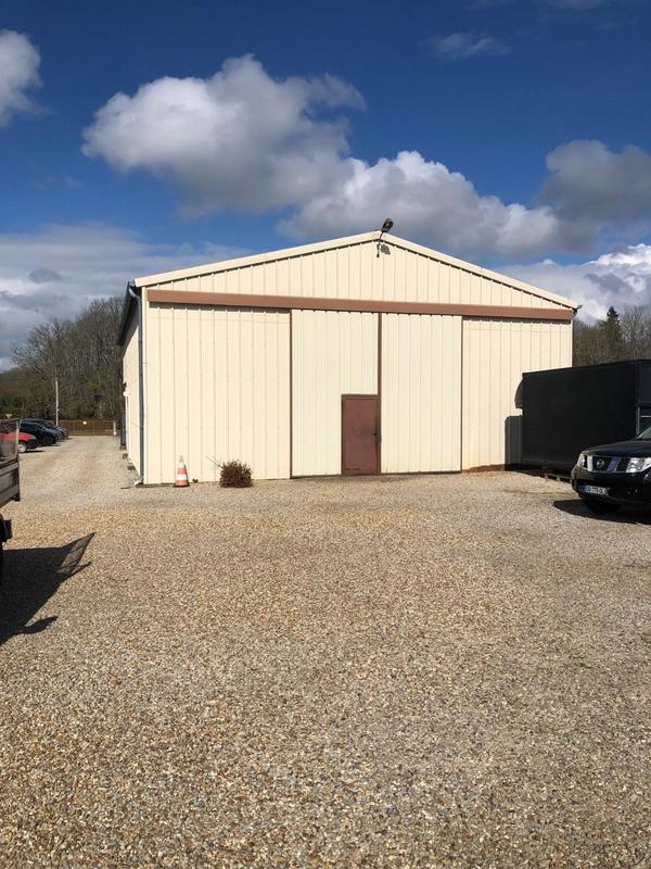 Local commercial - 1 050 m² - 9 pièces