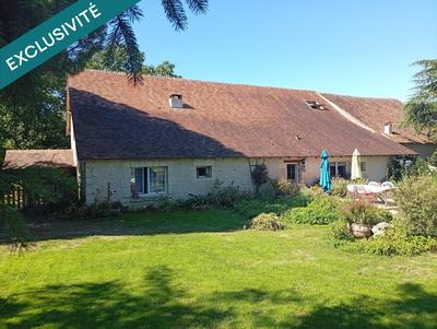 Maison - 248 m² - 9 pièces