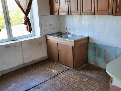 Maison - 80 m² - 5 pièces